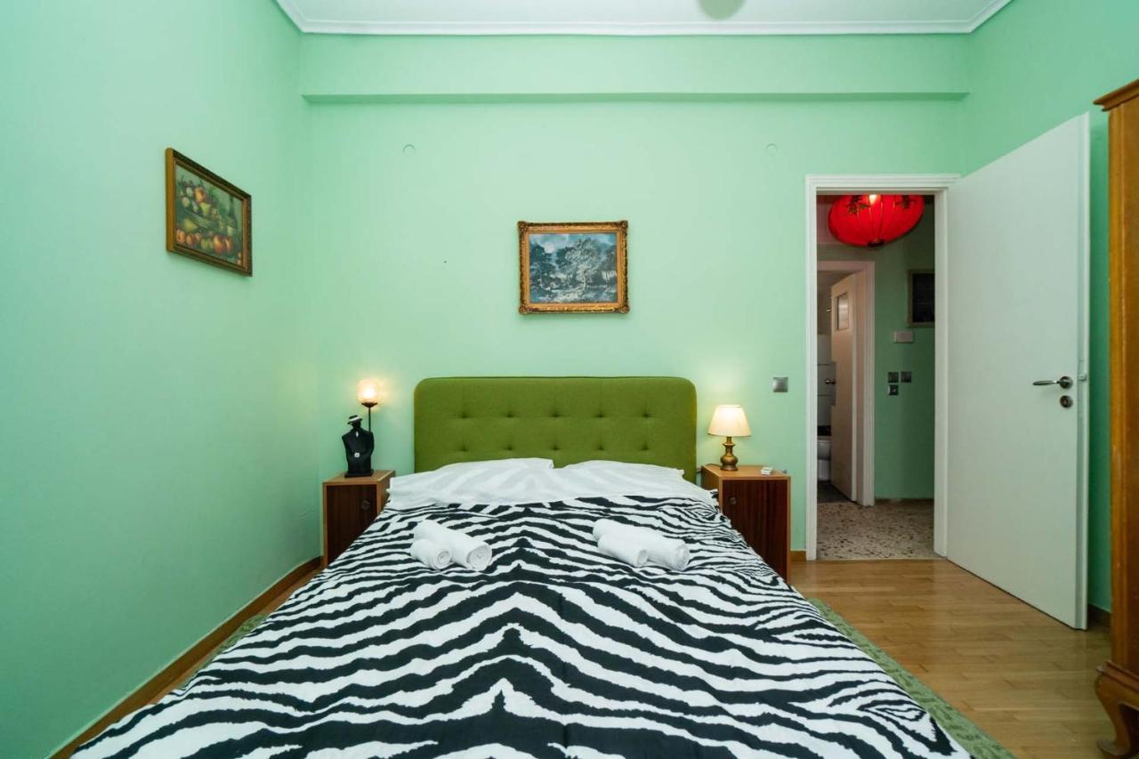Acropolis View Vintage Style Apartment In Koukaki เอเธนส์ ภายนอก รูปภาพ