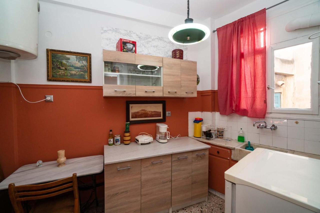 Acropolis View Vintage Style Apartment In Koukaki เอเธนส์ ภายนอก รูปภาพ